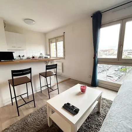 Calme Plein Centre Apartment *