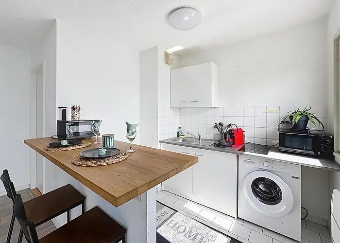 Apartment Calme Plein Centre *